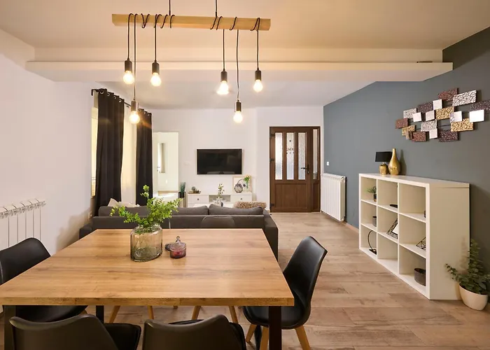 Martello Forest View Πόρετς